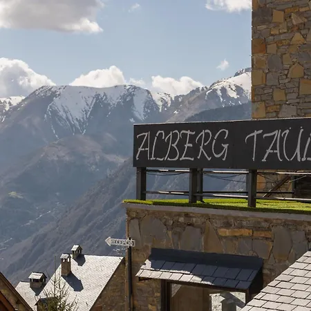 Alberg Taull Hostel